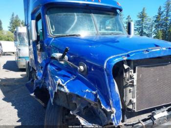  Salvage Freightliner Cascadia 125