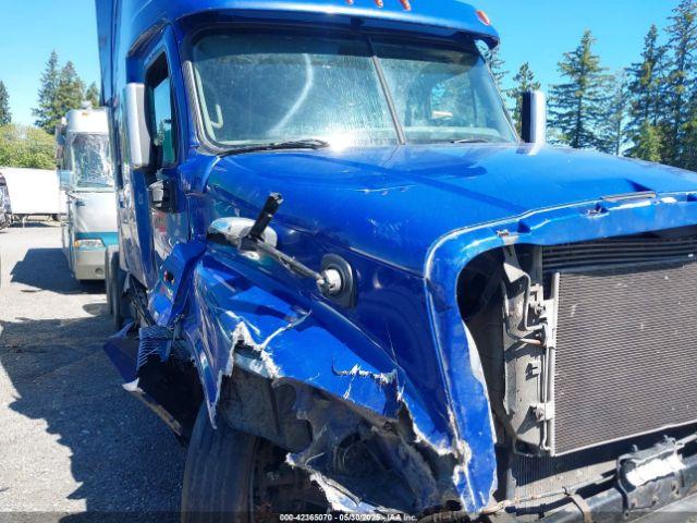  Salvage Freightliner Cascadia 125