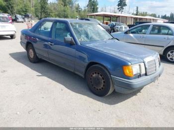  Salvage Mercedes-Benz 300