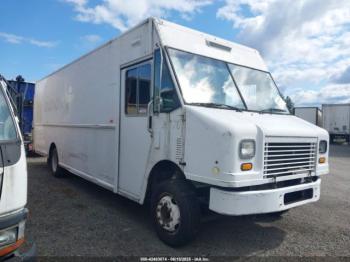  Salvage Workhorse Custom Cha Commercial Chassis