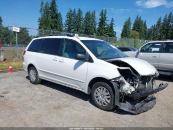  Salvage Toyota Sienna