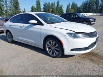  Salvage Chrysler 200
