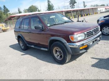  Salvage Nissan Pathfinder