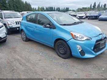  Salvage Toyota Prius c