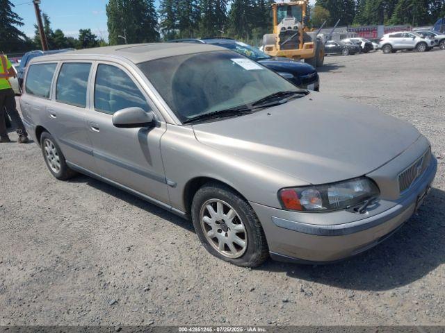  Salvage Volvo V70