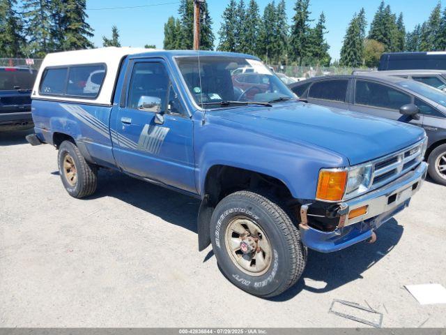  Salvage Toyota Pickup