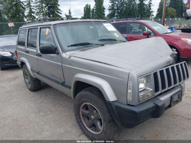  Salvage Jeep Cherokee