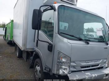  Salvage Isuzu Nrr