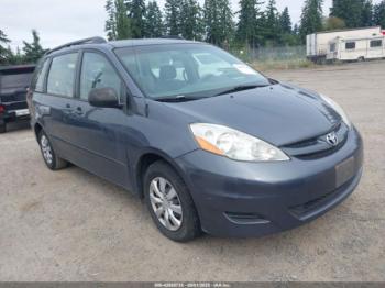  Salvage Toyota Sienna