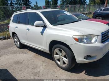  Salvage Toyota Highlander