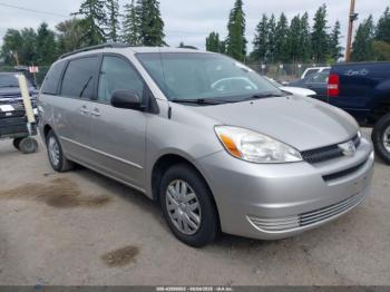 Salvage Toyota Sienna
