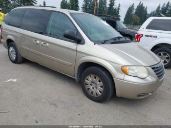  Salvage Chrysler Town & Country