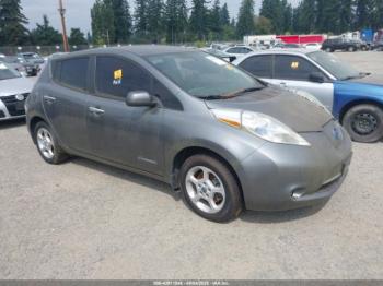  Salvage Nissan LEAF