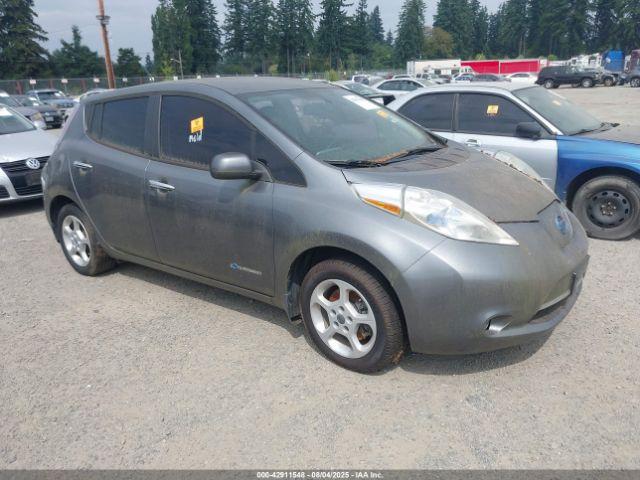  Salvage Nissan LEAF