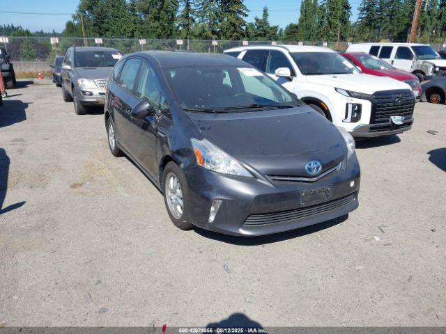  Salvage Toyota Prius v