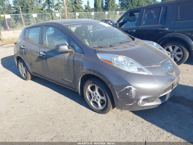  Salvage Nissan LEAF