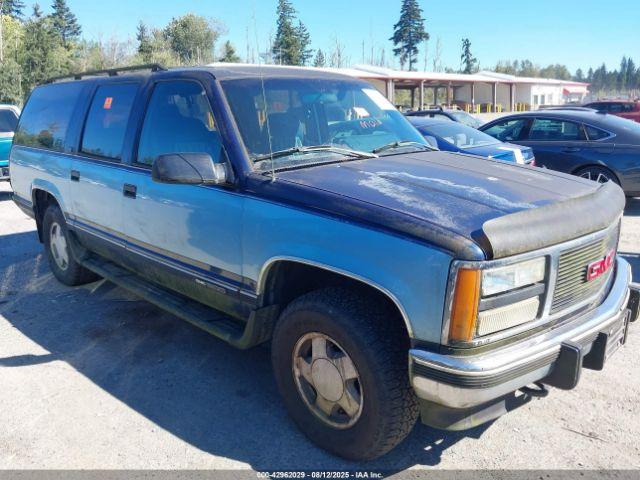  Salvage GMC Suburban