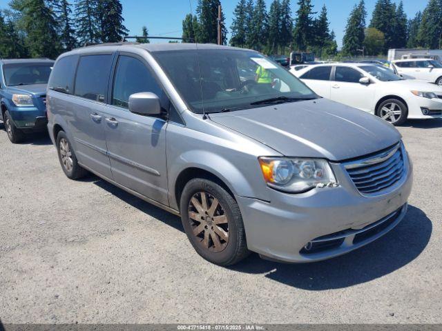  Salvage Chrysler Town & Country