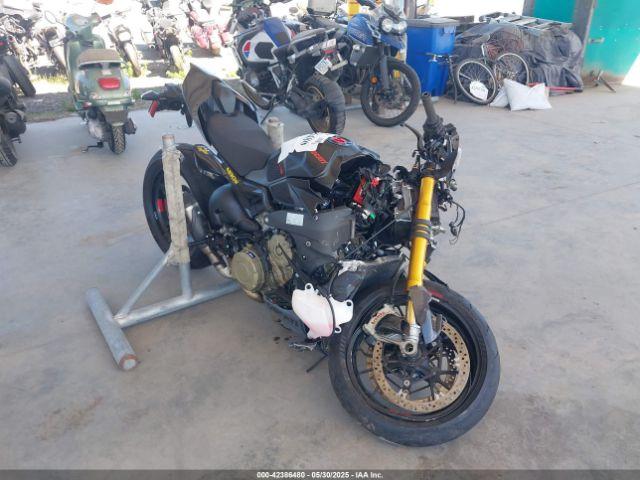 Salvage Ducati Streetfighter
