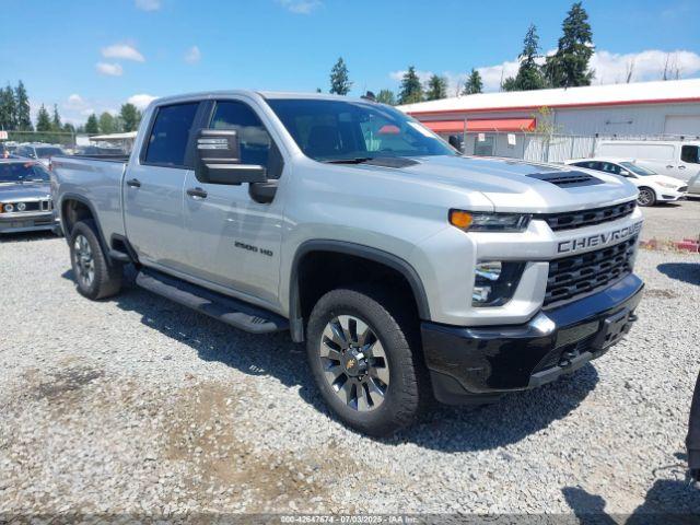  Salvage Chevrolet Silverado 2500