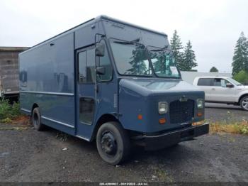  Salvage Freightliner Mt45g