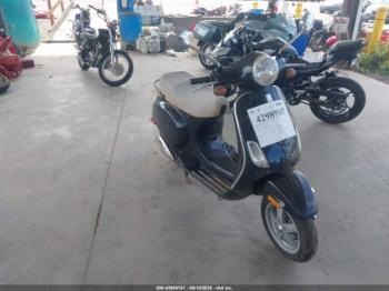  Salvage Vespa Lx