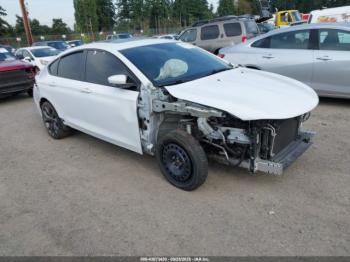  Salvage Chrysler 200