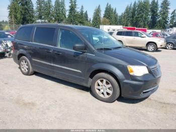  Salvage Chrysler Town & Country