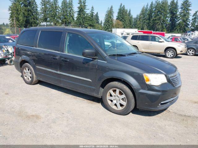  Salvage Chrysler Town & Country