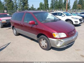  Salvage Toyota Sienna