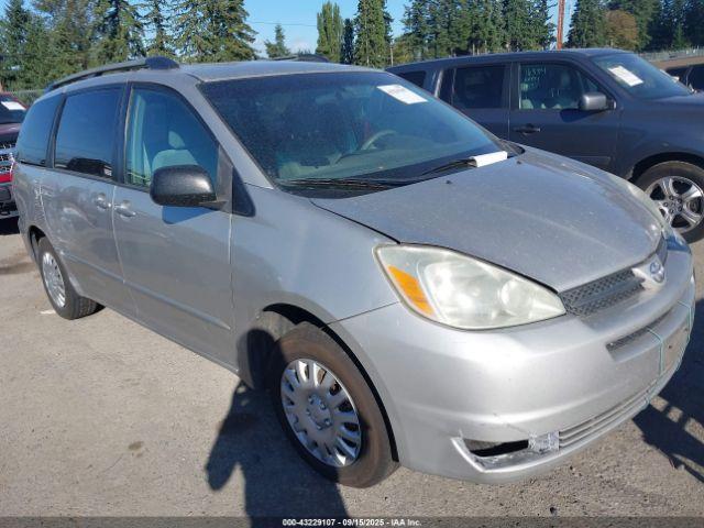  Salvage Toyota Sienna