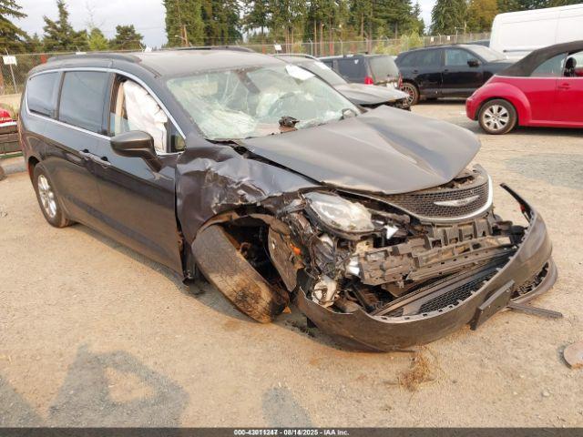  Salvage Chrysler Voyager