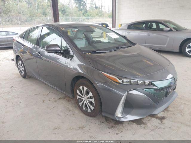  Salvage Toyota Prius Prime