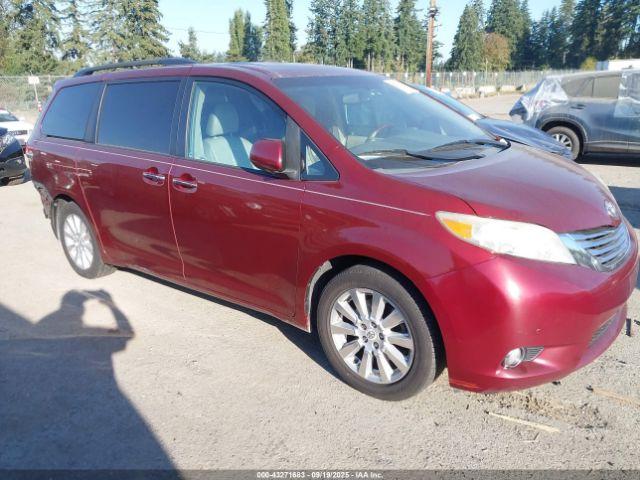  Salvage Toyota Sienna