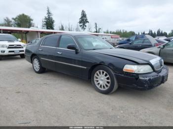  Salvage Lincoln Towncar