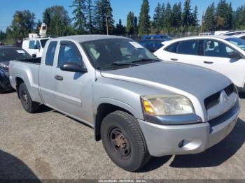  Salvage Mitsubishi Raider