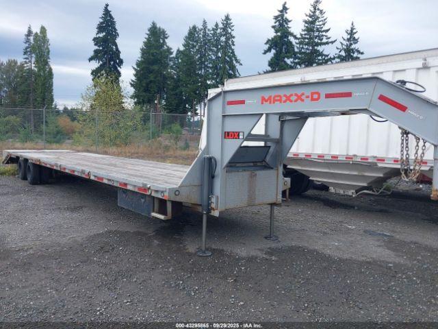 Salvage Maxx-d Trailer