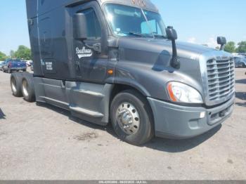 Salvage Freightliner Cascadia 125