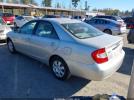 Toyota Camry Le Image 4