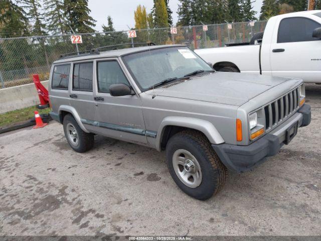  Salvage Jeep Cherokee