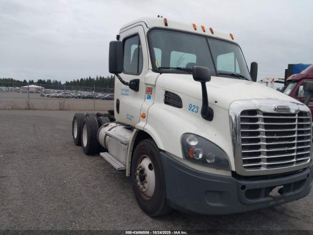  Salvage Freightliner Cascadia 113