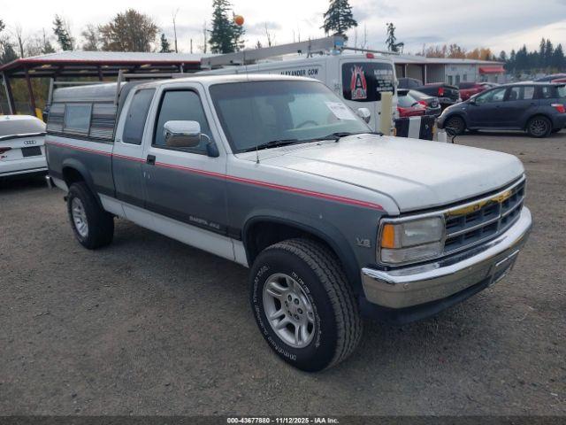  Salvage Dodge Dakota