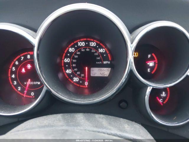 Pontiac Vibe Gt Image 6