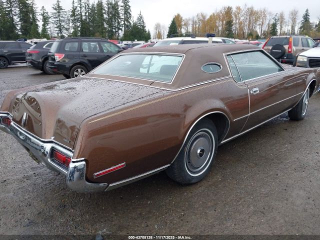 Lincoln Continental Image 9