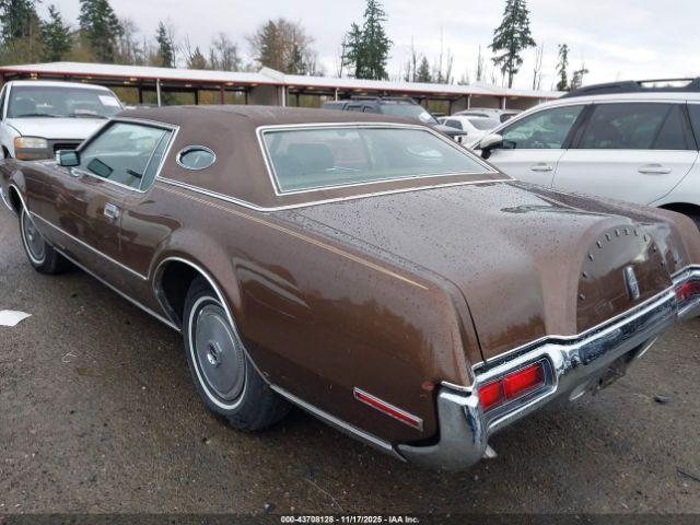 Lincoln Continental Image 3