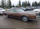 Lincoln Continental Image 10