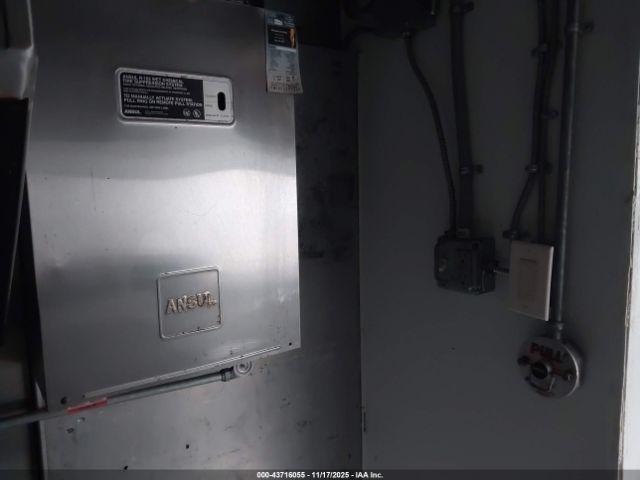 Chevrolet P30 Image 16