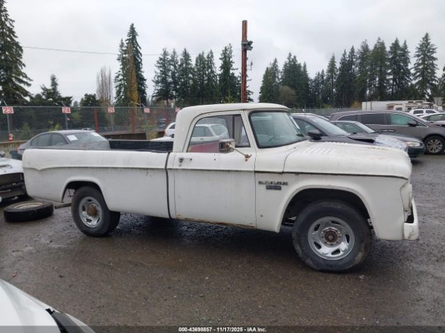 Dodge D200 Image 12