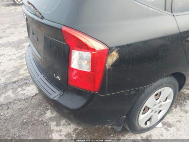 Kia Rondo Lx Image 5