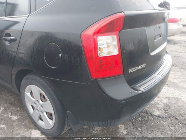 Kia Rondo Lx Image 10